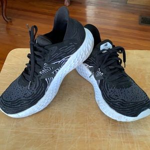 New Balance 1080v10 Women’s 9.5 Black